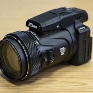 نیکون از دوربین P1000 با زوم 125 برابری رونمایی کرد