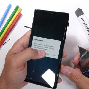 تماشا کنید: تست مقاومت گلکسی نوت 9 در برابر خط و خش