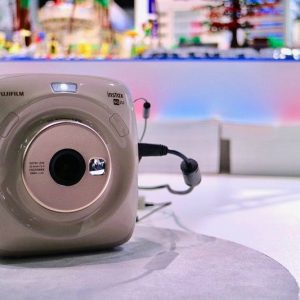 رونمایی فوجی‌فیلم از دوربین چاپ سریع Instax Square SQ20