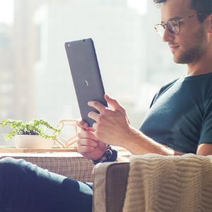 رونمایی Barnes & Noble از تبلت Nook Tablet 10.1 با نمایشگر ساخت شارپ