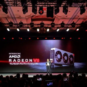 رونمایی AMD از نسل جدید کارت گرافیک Radeon VII