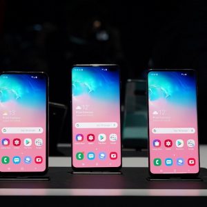اولین آپدیت نرم افزاری برای گلکسی اس 10 پلاس منتشر شد