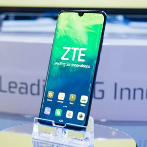 زدتی‌ای از گوشی‌های Axon 10 Pro 5G و Blade V10 رونمایی کرد