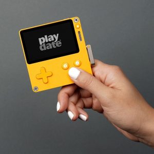 رونمایی پنیک از کنسول دستی Playdate با طراحی جذاب