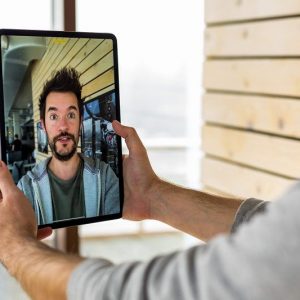 قابلیت پشتیبانی از چندین دوربین در iOS 13 فعال شد