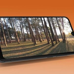 گوشی اقتصادی موتو E6 پلاس با تراشه هلیو پی 22 معرفی شد