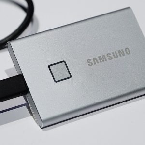 رونمایی سامسونگ از SSD اکسترنال T7 Touch مجهز به سنسور اثرانگشت