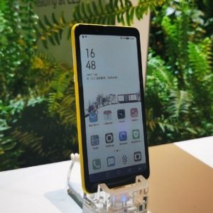 معرفی گوشی جدید هایسنس با نمایشگر جوهر الکترونیکی