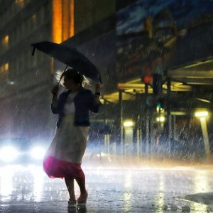 راهکار جدید محققان چینی برای تولید برق از قطره باران