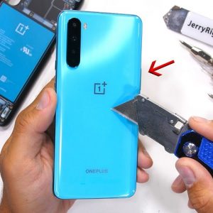 تماشا کنید: تست مقاومت گوشی وان پلاس نورد 5G