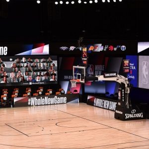 لیگ NBA از مایکروسافت تیمز برایی قراردادن هواداران به استادیوم استفاده می کند