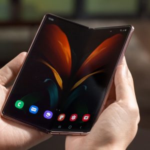 گلکسی زد فولد 2 آپدیت One UI 3.1 را دریافت کرد