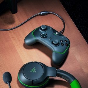 ریزر از کنترل Wolverine V2 برای رایانه و ایکس باکس معرفی کرد