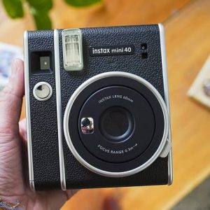فوجی فیلم از دوربین Instax Mini 40 رونمایی کرد