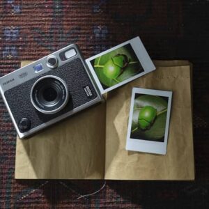 رونمایی فوجی فیلم از دوربین Instax Mini Evo