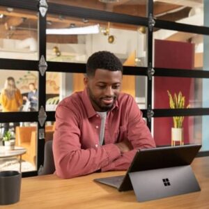 مایکروسافت از ارتقای تماس ویدیویی سیستمی برای ویندوز 11 رونمایی کرد