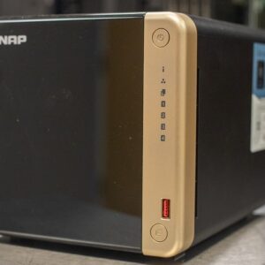 بررسی ذخیره ساز تحت شبکه کیونپ TS-464