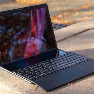 بررسی لپ تاپ HP Spectre Fold