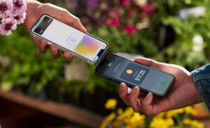 اپل بالاخره NFC را برای توسعه دهندگان شخص ثالث در iOS 18.1 باز کرد