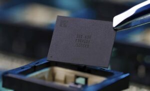 سامسونگ تولید انبوه حافظه های QLC NAND نسل نهم را آغاز کرد