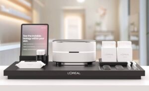 با دستگاه جدید لورآل واکنش پوست خود را نسبت به موادی مانند رتینول بررسی کنید