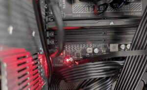 راهنمای گام به گام رفع خطاهای Red Light در مادربرد