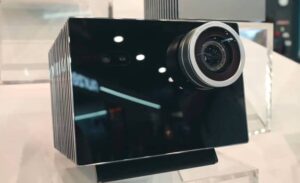 معرفی پروژکتور لیزری VisionMaster Max با لنز قابل تعویض