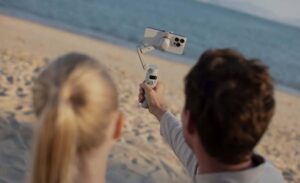 گیمبال DJI Osmo Mobile 7P قادر است شما را در هر برنامه دوربین اندروید یا iOS دنبال کند
