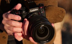 دوربین‌های بدون آینه پاناسونیک LUMIX S1II و S1IIE معرفی شدند