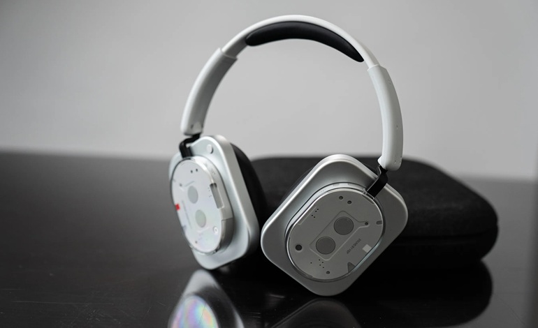 معرفی ناتینگ Headphone 1: ترکیبی از طراحی منحصر‌به‌فرد و کنترل‌های فیزیکی