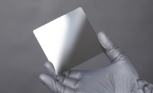 برنامه‌ Cerabyte برای عرضه حافظه‌ نانو سرامیکی با ظرفیت 100 پتابایت تا سال 2030