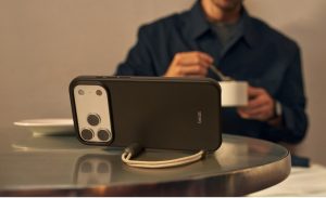 قاب جدید آیفون 17 از برند Beats با بند چندکاره