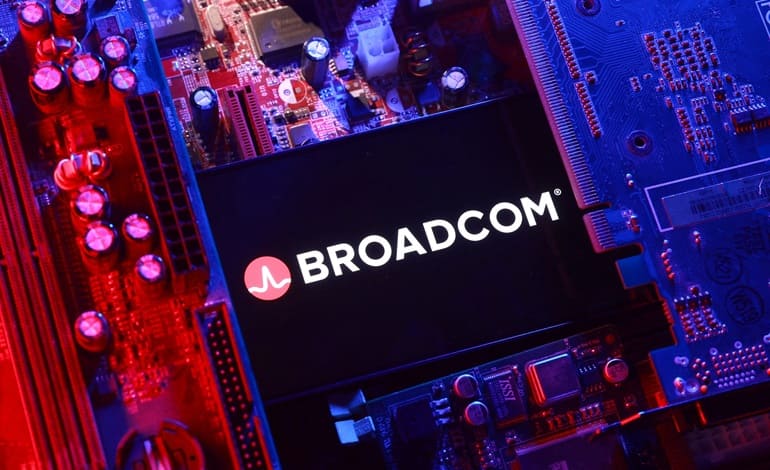 OpenAI با همکاری Broadcom تراشه‌های اختصاصی هوش مصنوعی تولید می‌کند