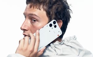 ناتینگ فون 3a لایت با باتری بزرگ و سیستم دوربین سهگانه معرفی شد