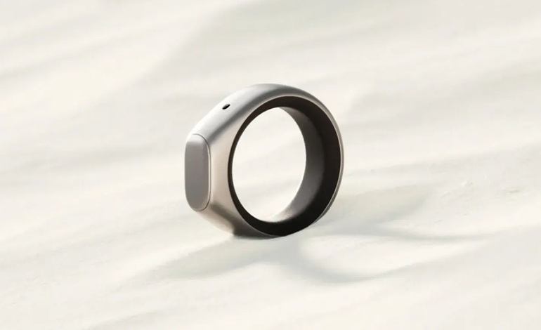 این حلقه هوشمند امکان ضبط یادداشت‌های صوتی با زمزمه را فراهم می‌کند