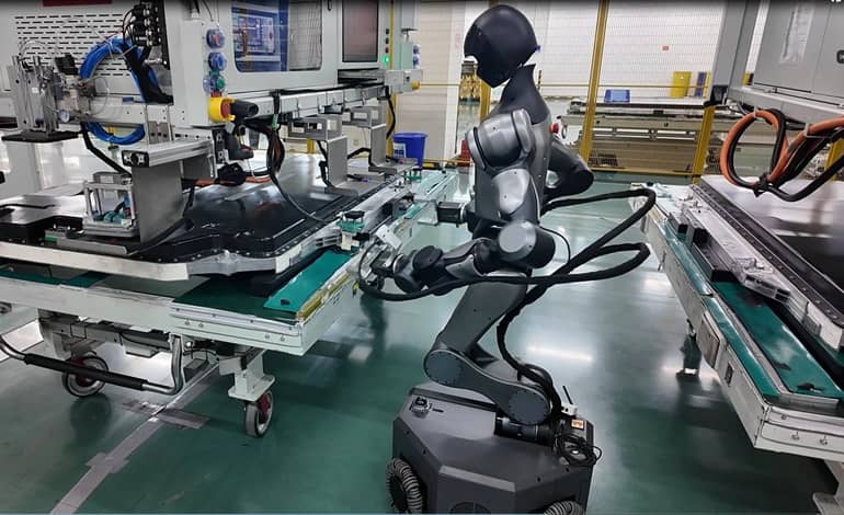 استقرار موفق ربات‌های انسان‌نما در خط تولید باتری‌های برقی توسط CATL