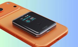 حافظه‌ SSD قابل‌ردیابی 8 ترابایتی ShiftCam به پشت گوشی متصل می شود