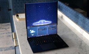 لپ‌تاپ مفهومی XD Rollable لنوو با طراحی علمی‌تخیلی