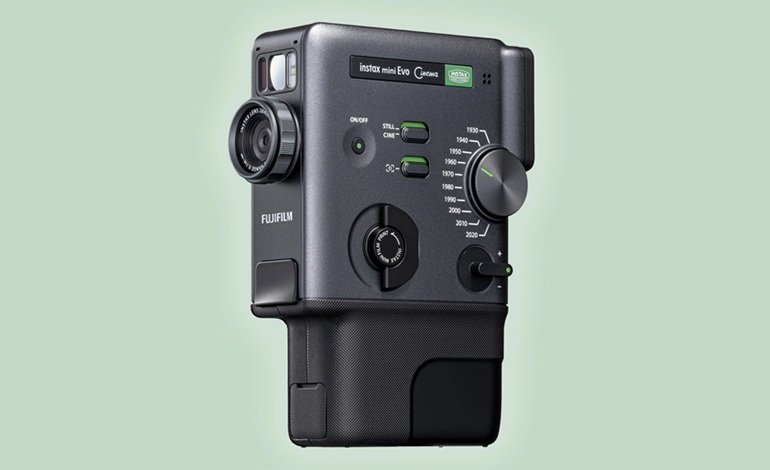 جدیدترین دوربین Instax فوجی‌فیلم با ظاهری شبیه دوربین‌های قدیمی