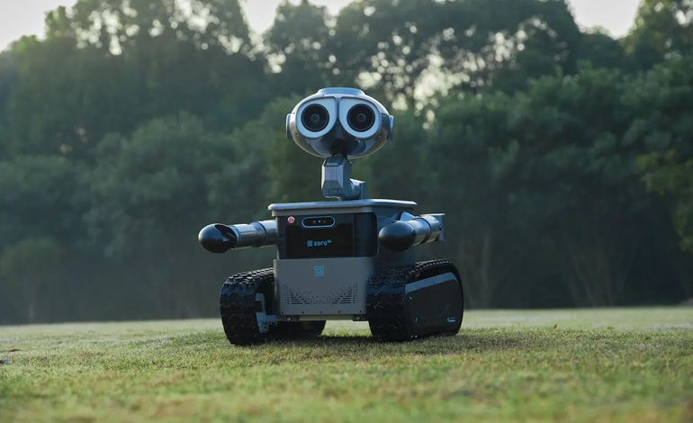 استارتاپ Zeroth ربات WALL-E را زنده کرده و نسخه عجیب‌تر آن را نیز می‌فروشد