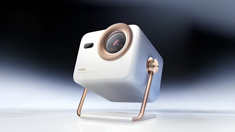 هایسنس پروژکتور 4K سه‌لیزری جدیدی با گیمبال 360 درجه عرضه کرد