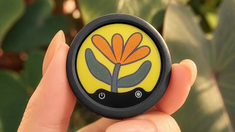 Insta360 Mic: میکروفون بیسیم جدید با نمایشگر e-ink